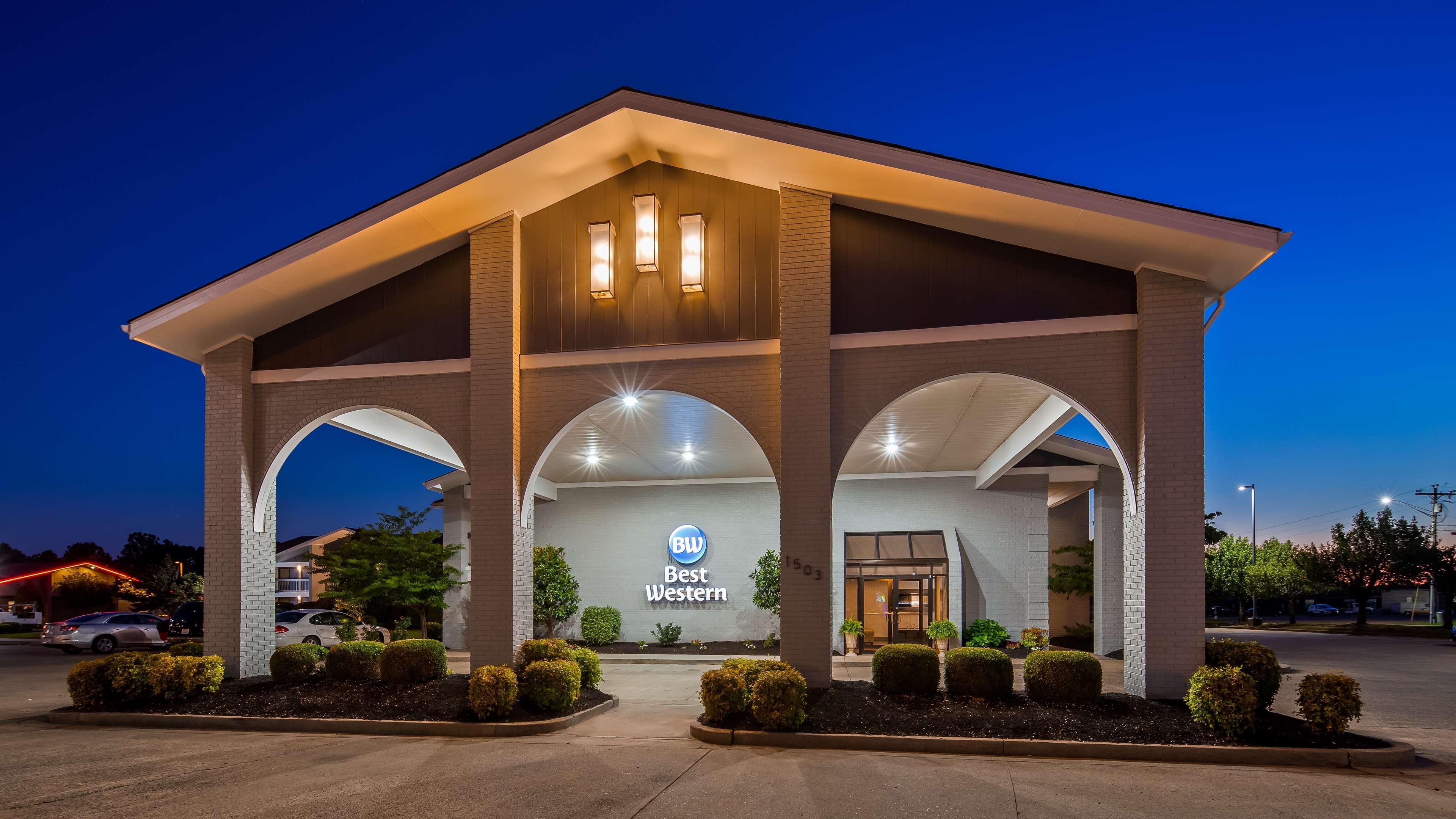 Best Western University Inn Мъри Екстериор снимка