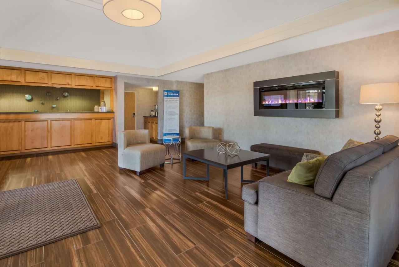 Best Western University Inn Мъри Екстериор снимка