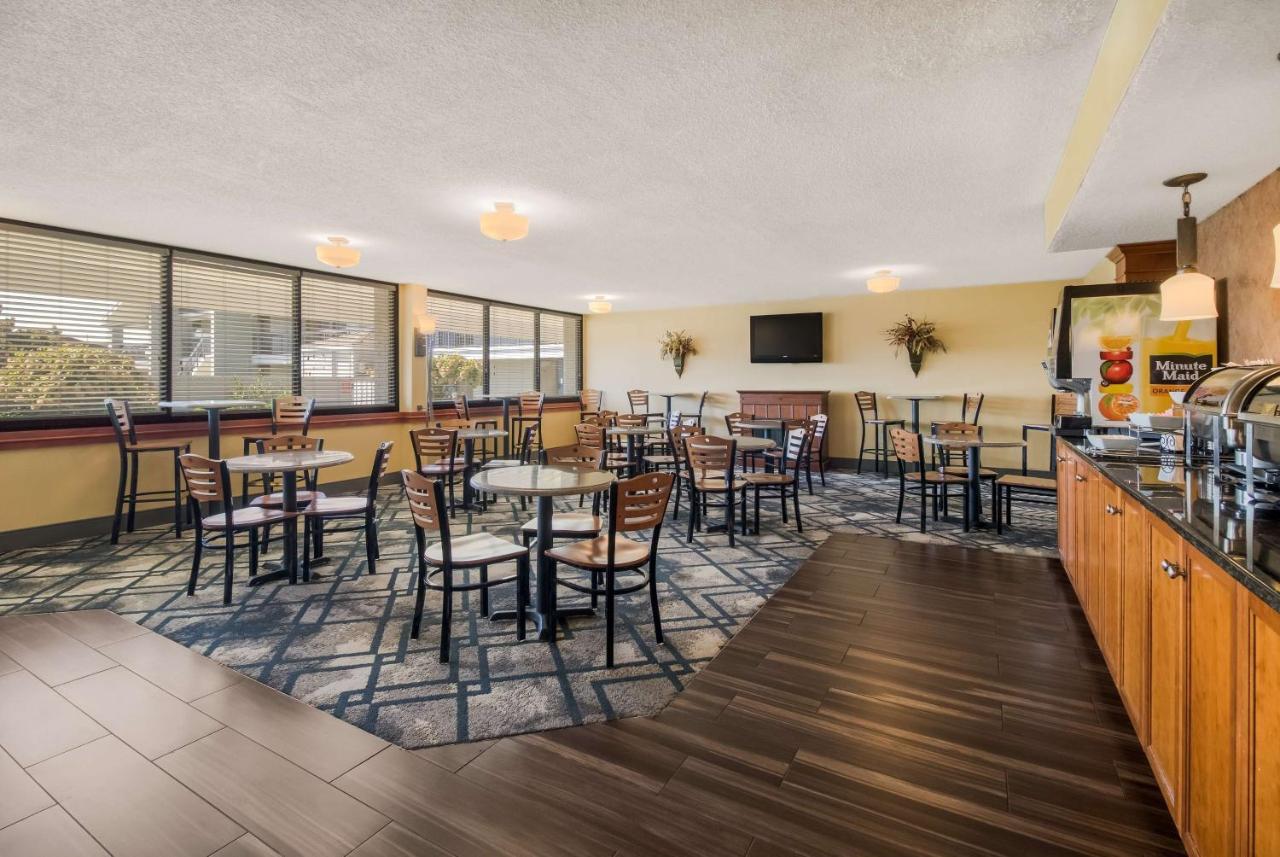 Best Western University Inn Мъри Екстериор снимка