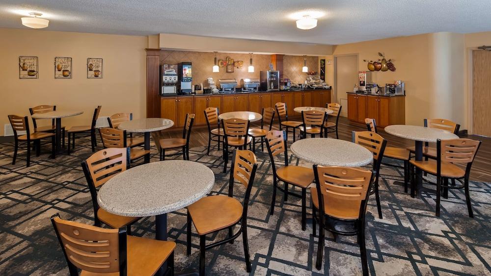 Best Western University Inn Мъри Екстериор снимка