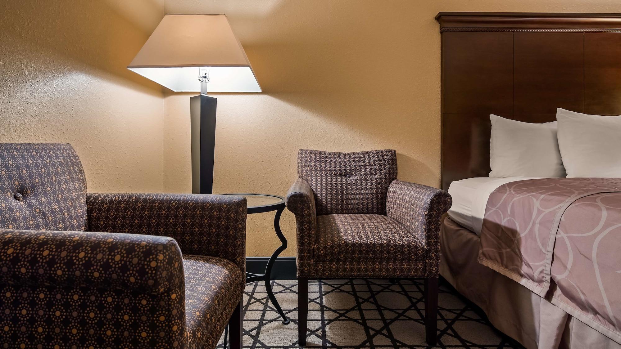 Best Western University Inn Мъри Екстериор снимка