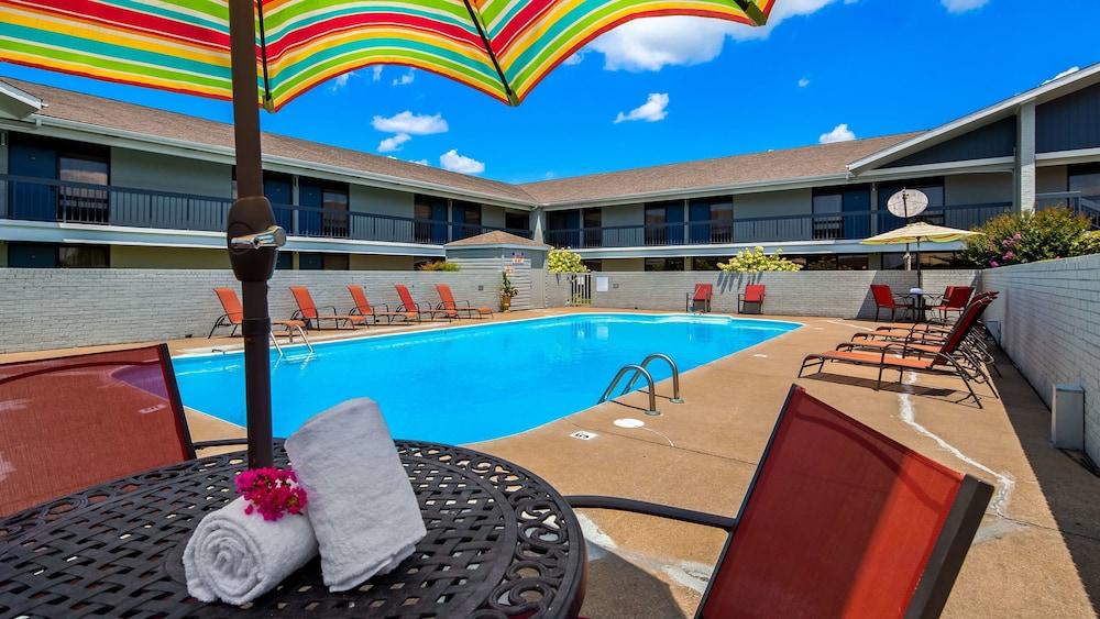 Best Western University Inn Мъри Екстериор снимка