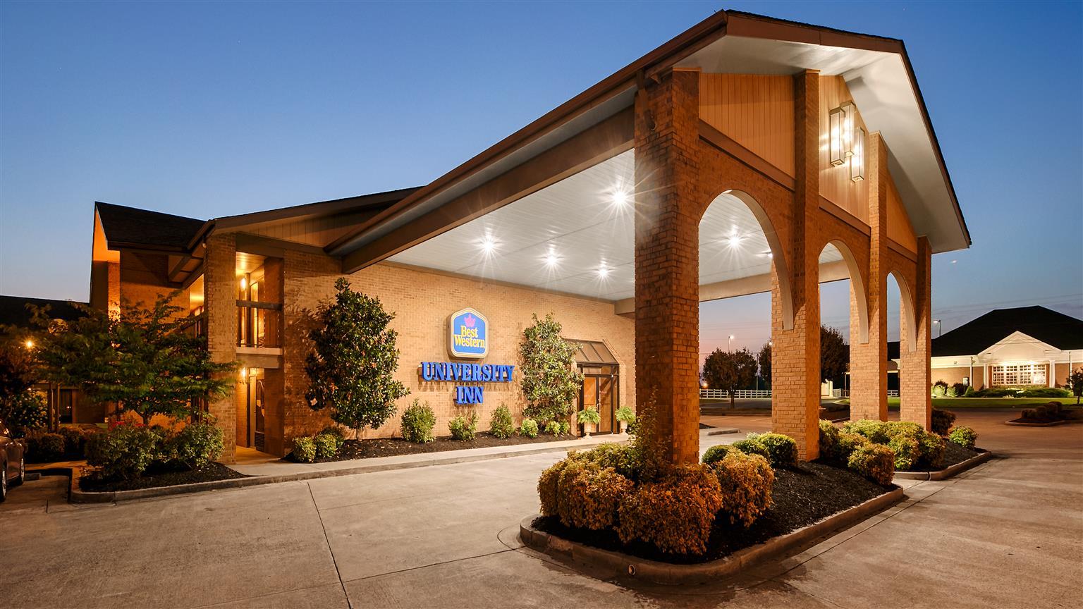 Best Western University Inn Мъри Екстериор снимка